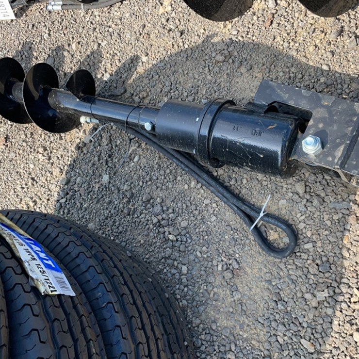 #1030 • MINI EXCAVATOR POST HOLE AUGER