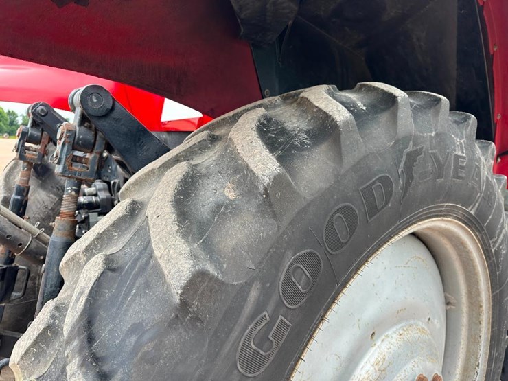 2017-case-ih-magnum-250-image-22