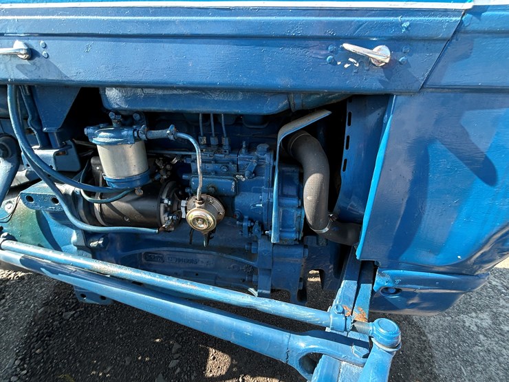 ford-4000-image-27