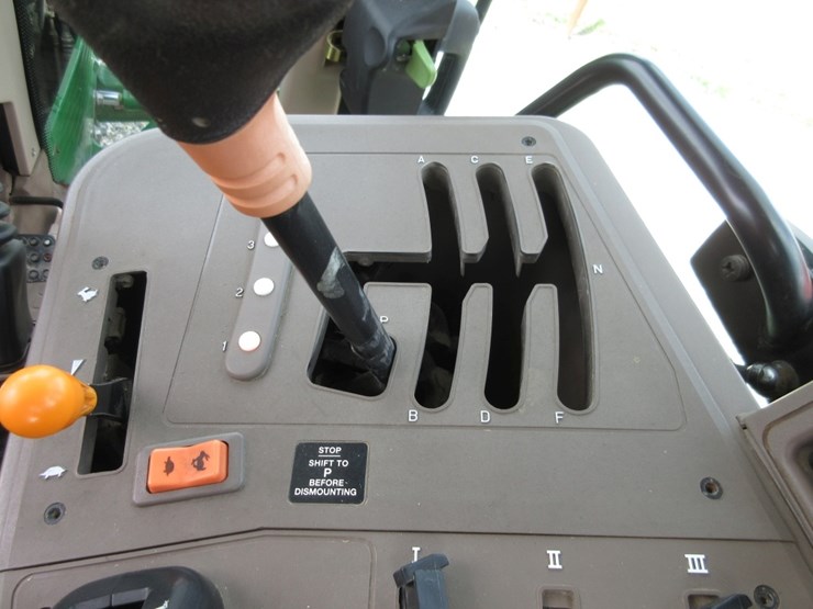 john-deere-7130-image-18
