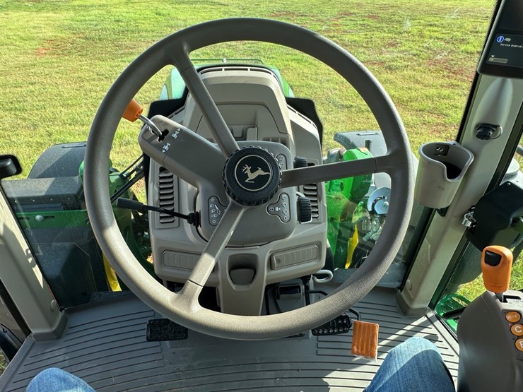 2024-john-deere-6140m-image-25