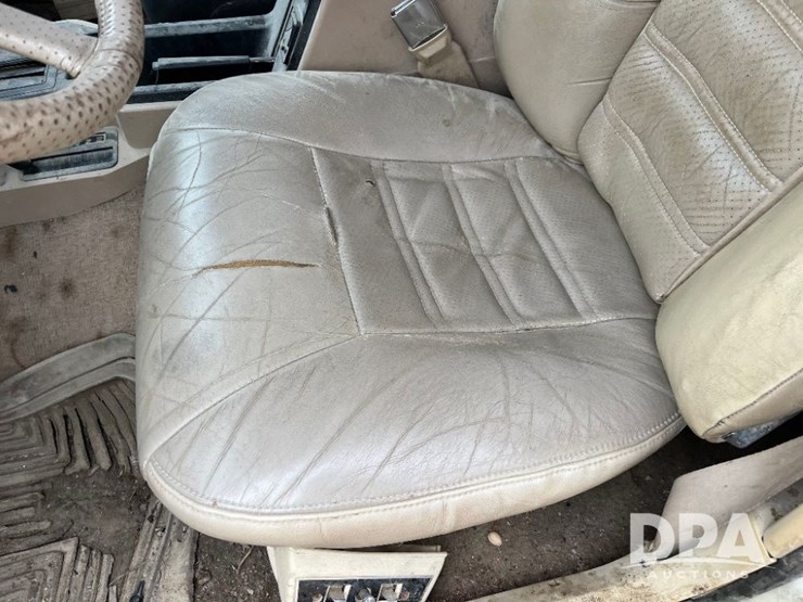 1990-jeep-cherokee-limited-image-43