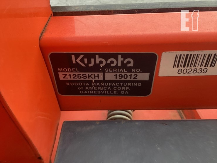 2016-kubota-z125s-image-13