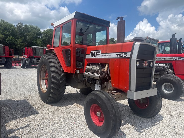 massey-ferguson-1155-image-1