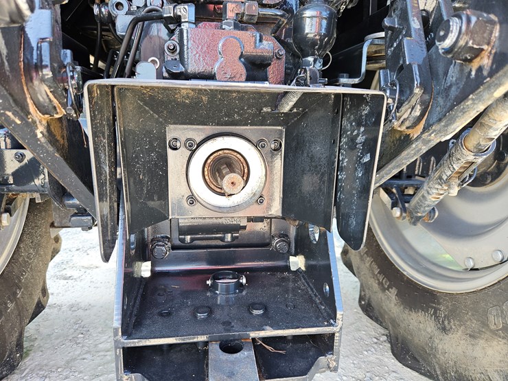 case-ih-farmall-115a-image-18