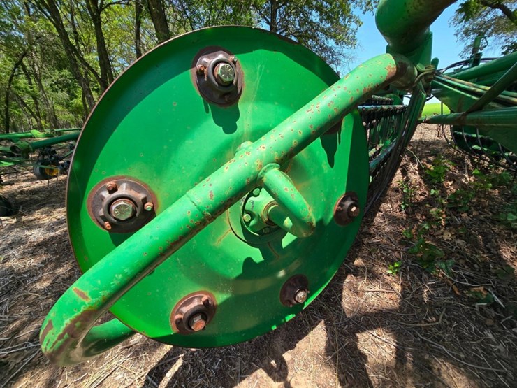 john-deere-700-image-23