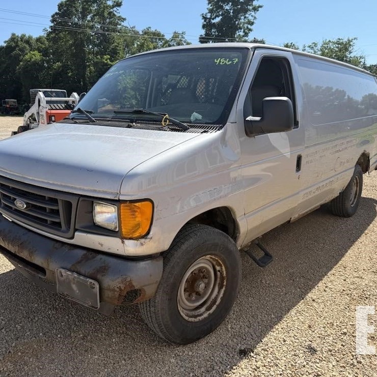 2007 FORD E250