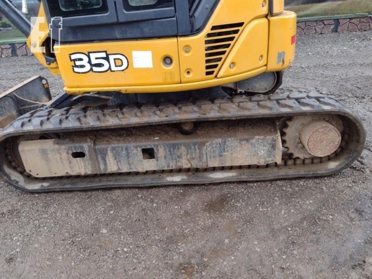2007-deere-35d-image-30