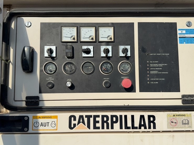 #2093-•-2005-123-30kw-towable-generator-image-9