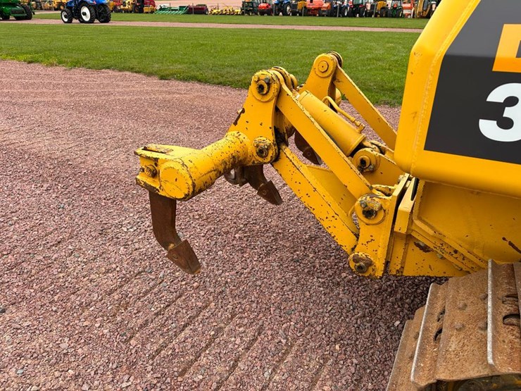 2013-komatsu-d37ex-22-image-43