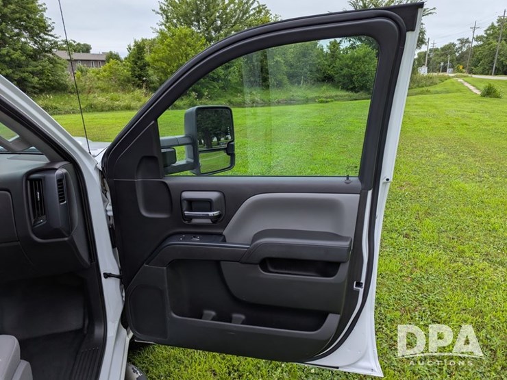 2016-gmc-sierra-pickup-(lt1366)-image-19