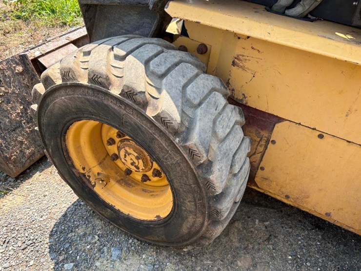 1998-new-holland-lx885-image-12