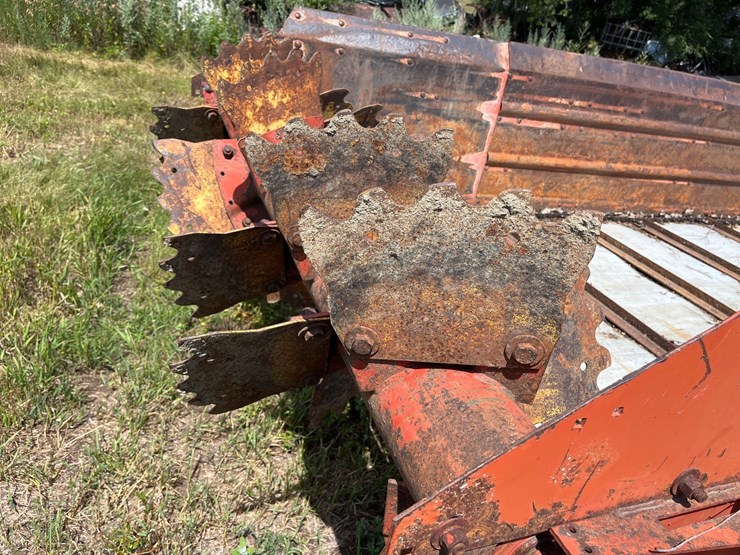 new-holland-791-image-14