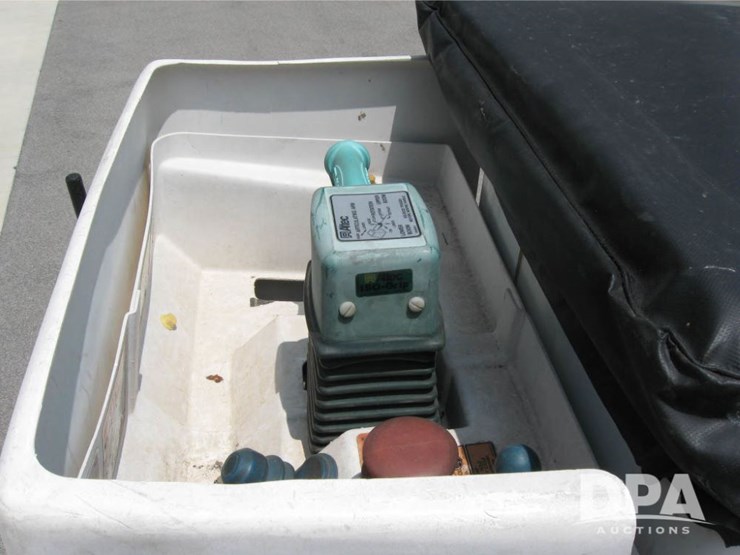 2009-international-durastar-4400-image-19