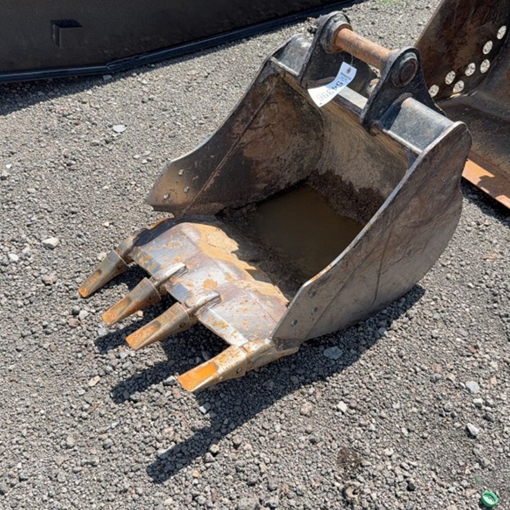 CATERPILLAR 24