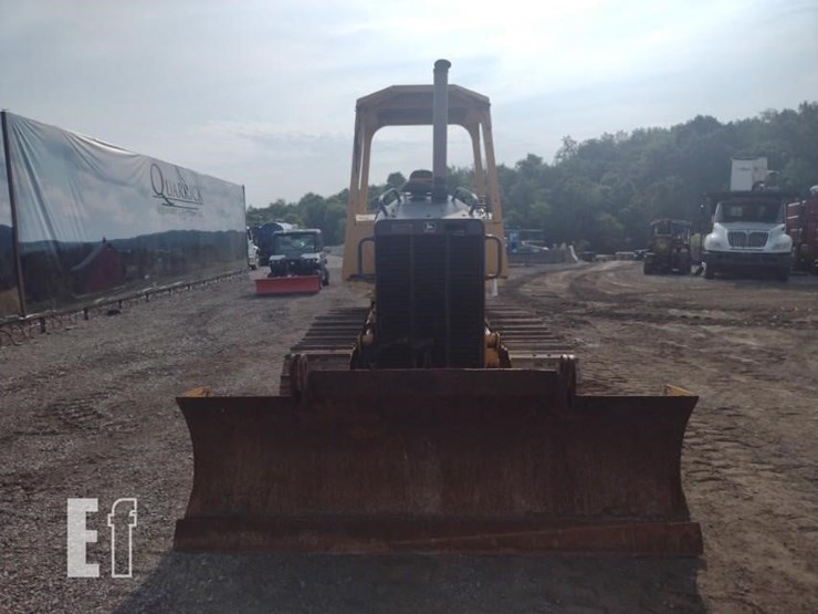 deere-550h-lt-image-2