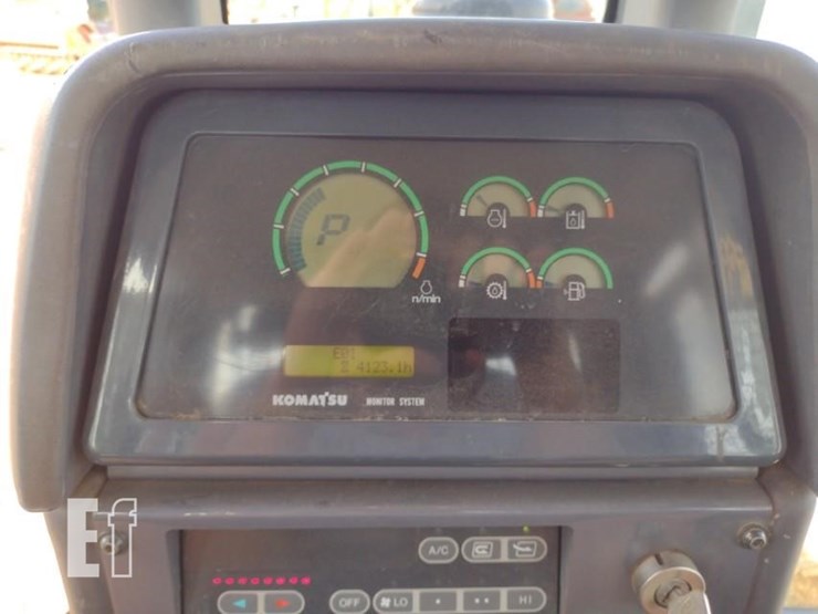 2004-komatsu-d65ex-15-image-7
