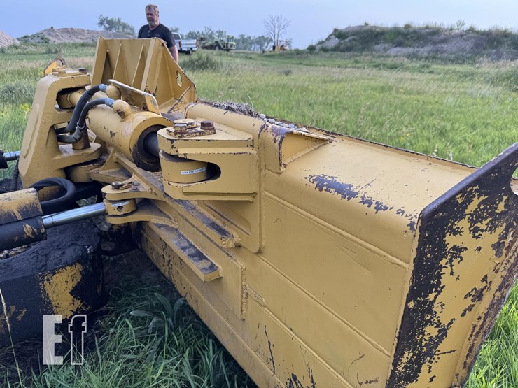 caterpillar-d6m-image-62