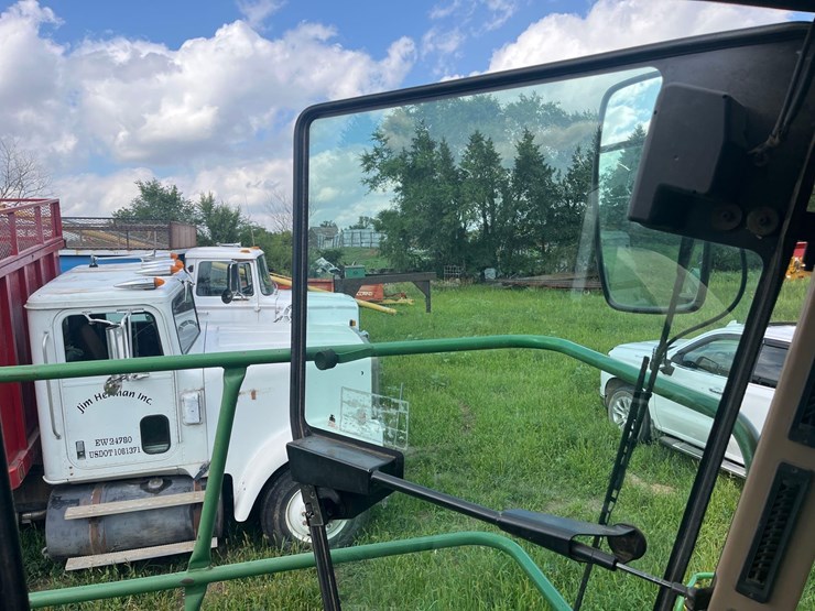john-deere-6950-image-79