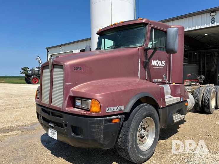 1995-kenworth-t600-image-2