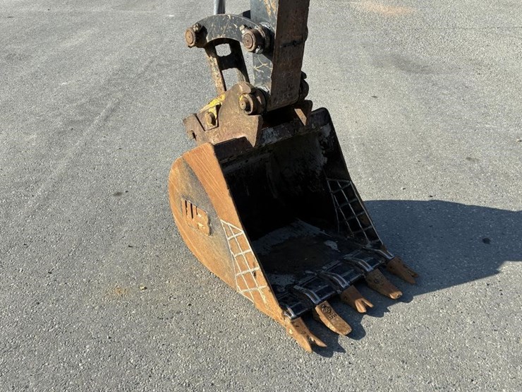 2014-deere-50g-image-12