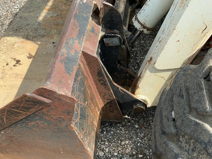 #1151-•-scat-trak-skid-loader-image-29
