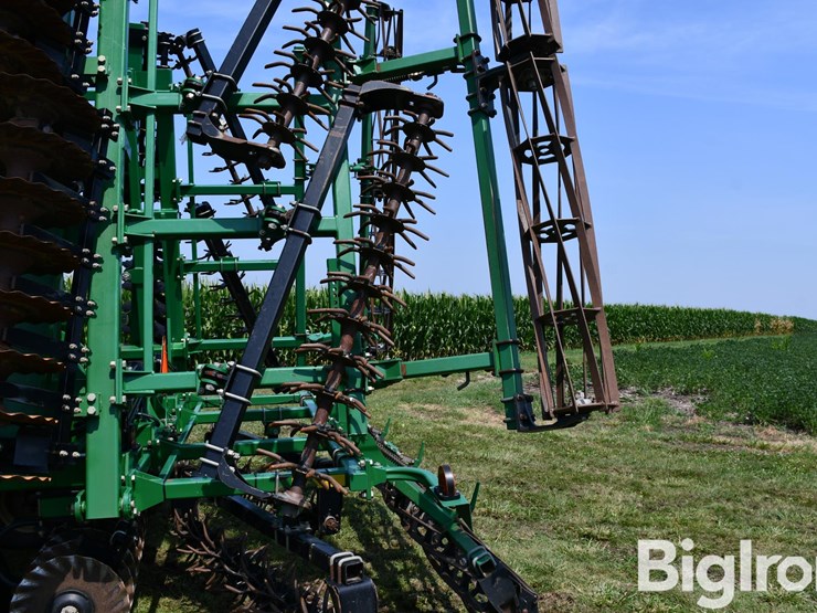 great-plains-3000tm-image-17