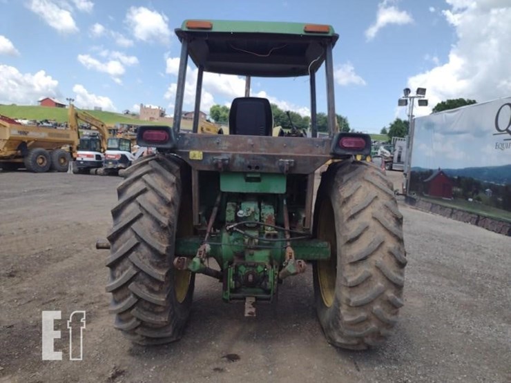 john-deere-4240-image-4
