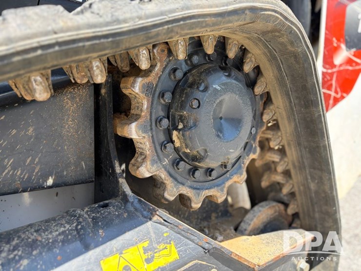 2021-bobcat-t62-image-23