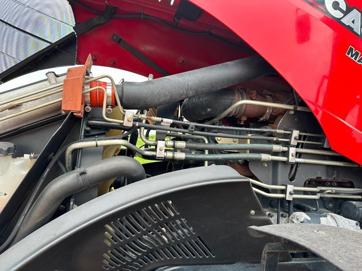 2017-case-ih-magnum-250-image-40
