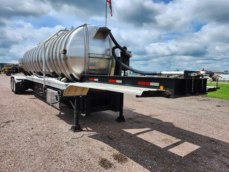 1985-pratt-tanker-trailer-image-2