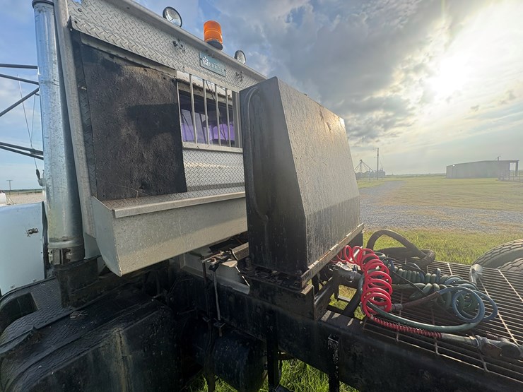 1982-mack-r686-image-20