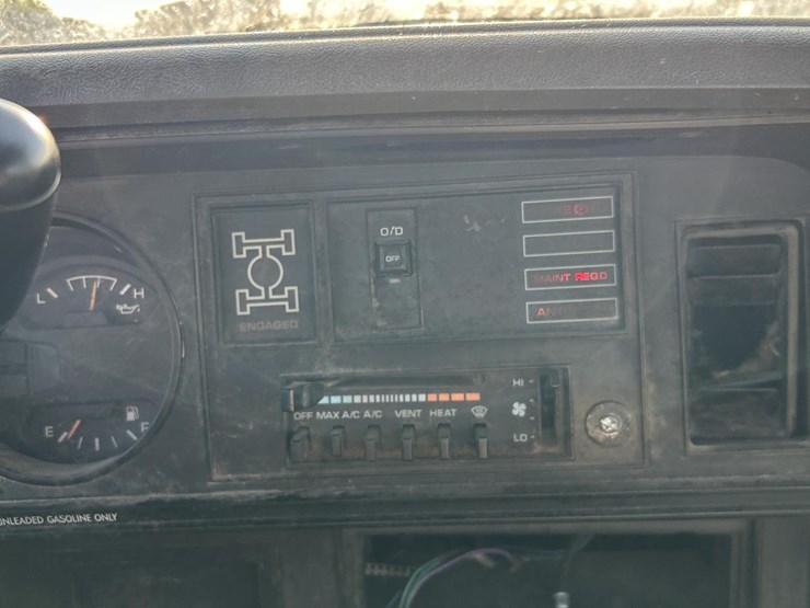 1991-dodge-power-wagon-image-20