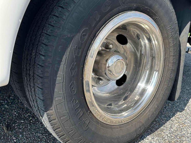 2017-ford-e450-image-21
