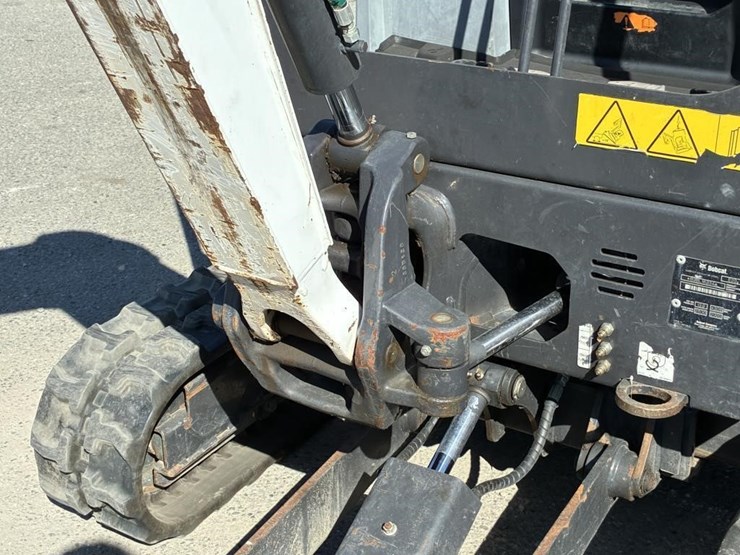 2020-bobcat-e20-image-6