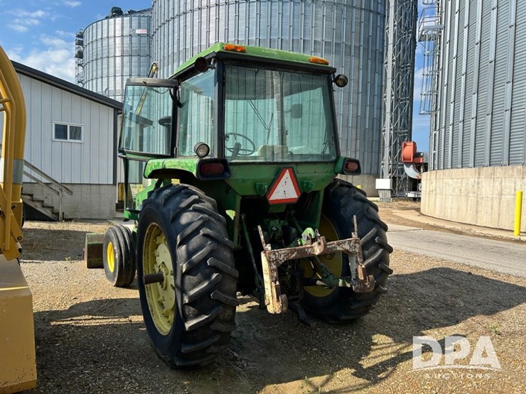 john-deere-4430-image-5