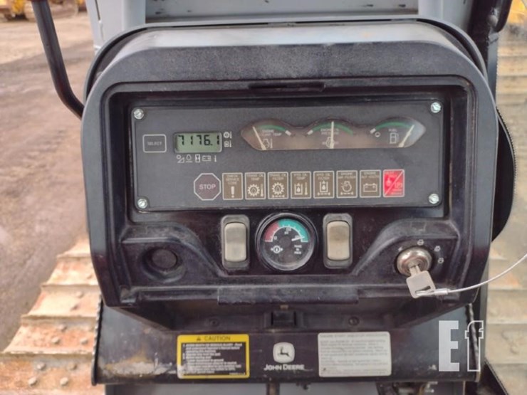 2004-deere-650h-xlt-image-7