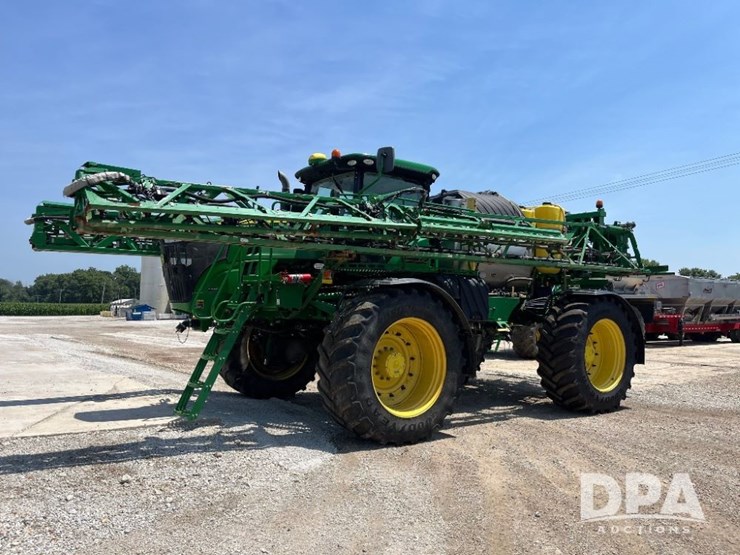 2020-john-deere-r4045-image-26