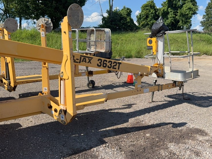 2006-bil-jax-3632t-image-4