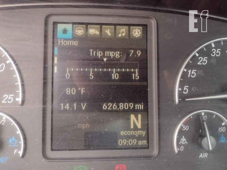 2018-freightliner-cascadia-126-image-6