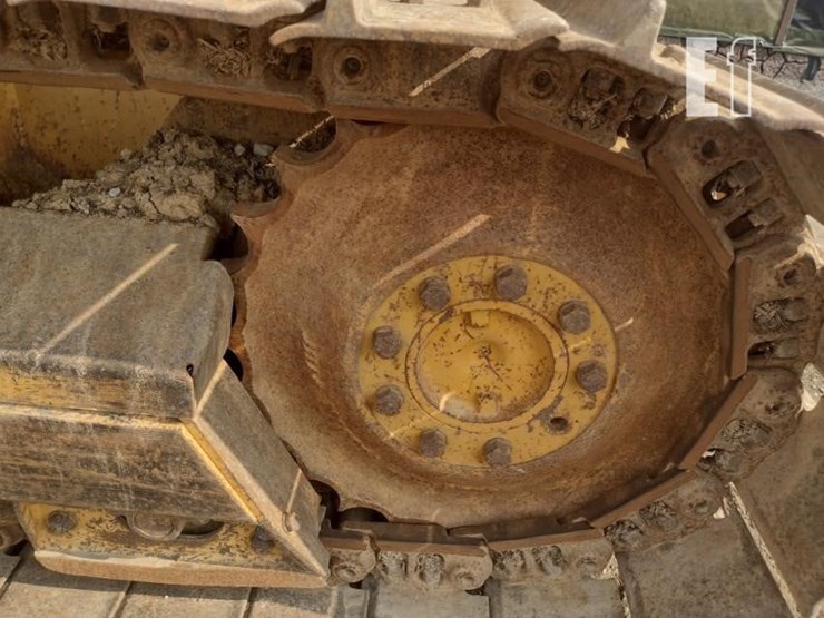 deere-550h-lt-image-18