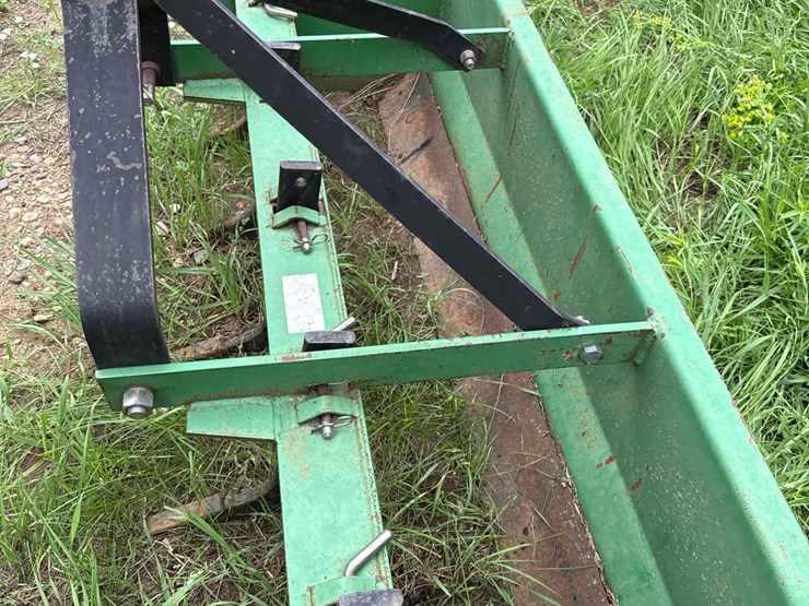 61”-bomgaars-3pt-box-blade-image-8