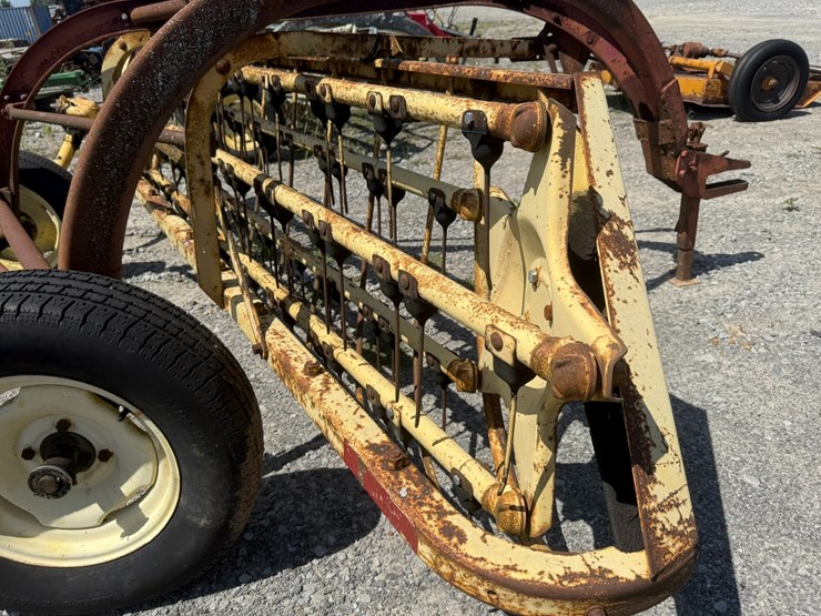 new-holland-256-image-7