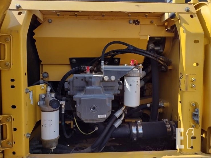2012-komatsu-pc200-image-46
