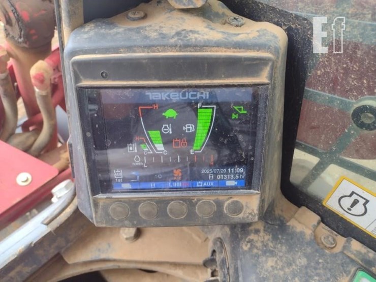 takeuchi-tl10v2-image-7