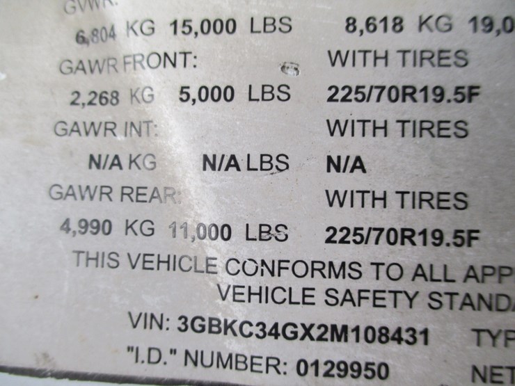 2002-chevrolet-3500hd-image-17