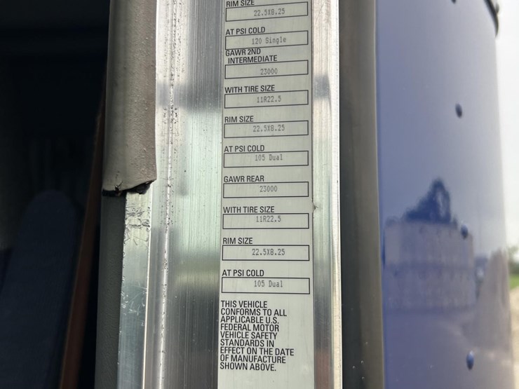 2018-kenworth-t800-image-17