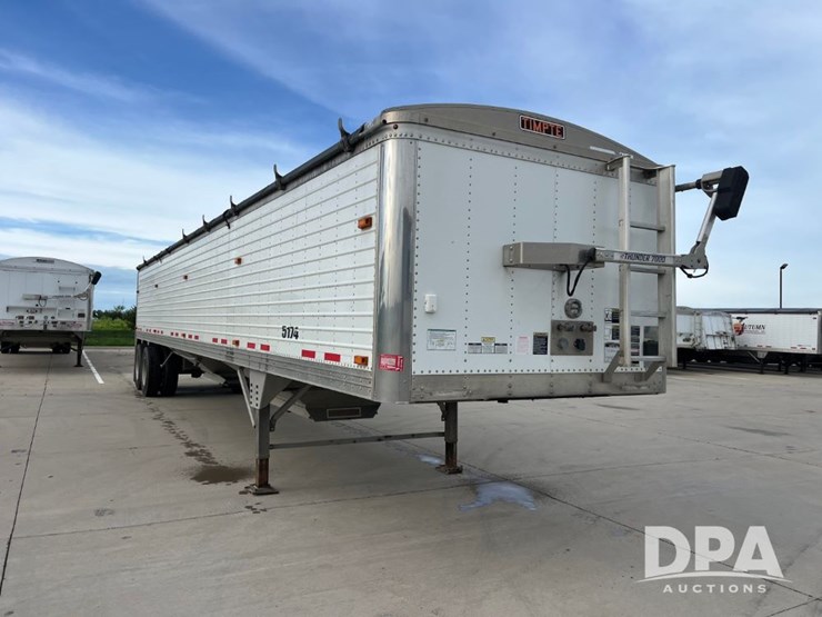 2015-timpte-grain-trailer-image-3