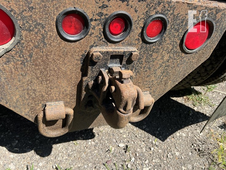 1990-mack-f600-image-37