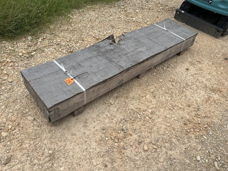 all-metal-chicken-coop-image-1